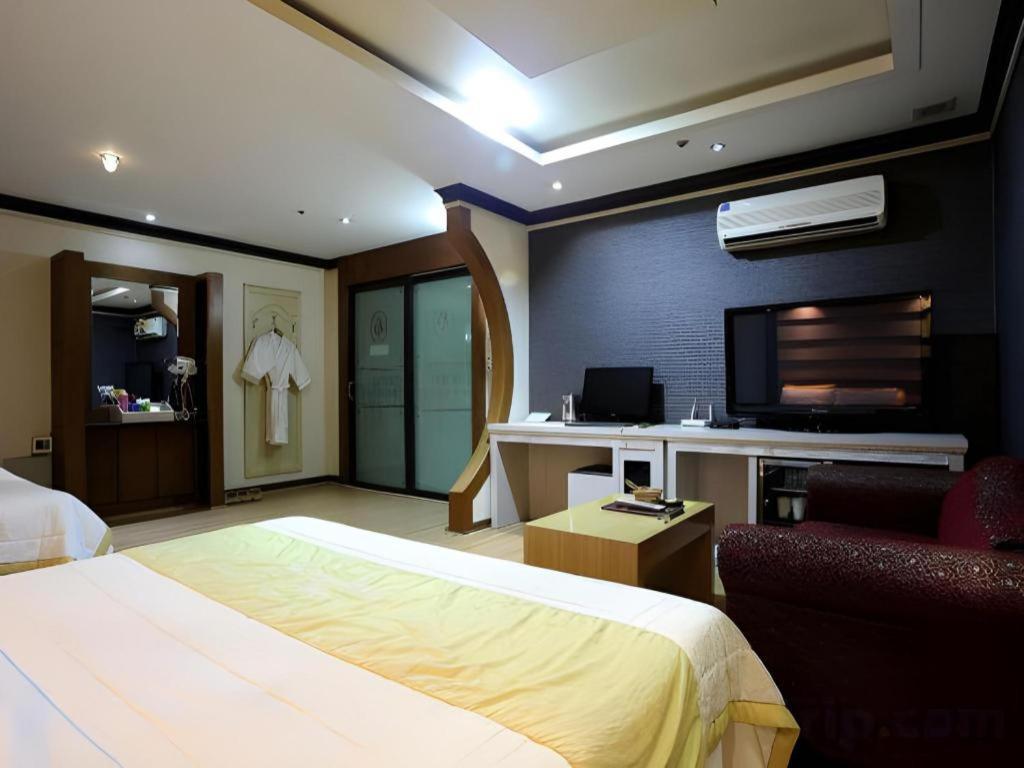 Hotel Head-One Uijeongbu Eksteriør bilde