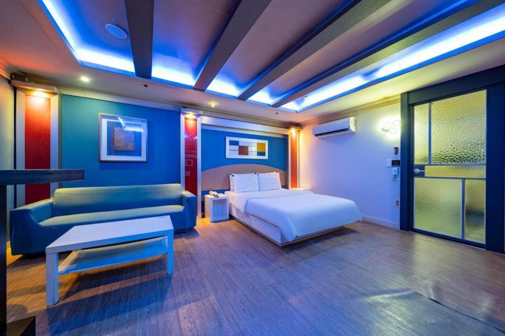 Hotel Head-One Uijeongbu Eksteriør bilde