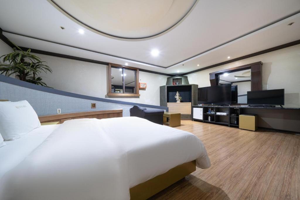 Hotel Head-One Uijeongbu Eksteriør bilde